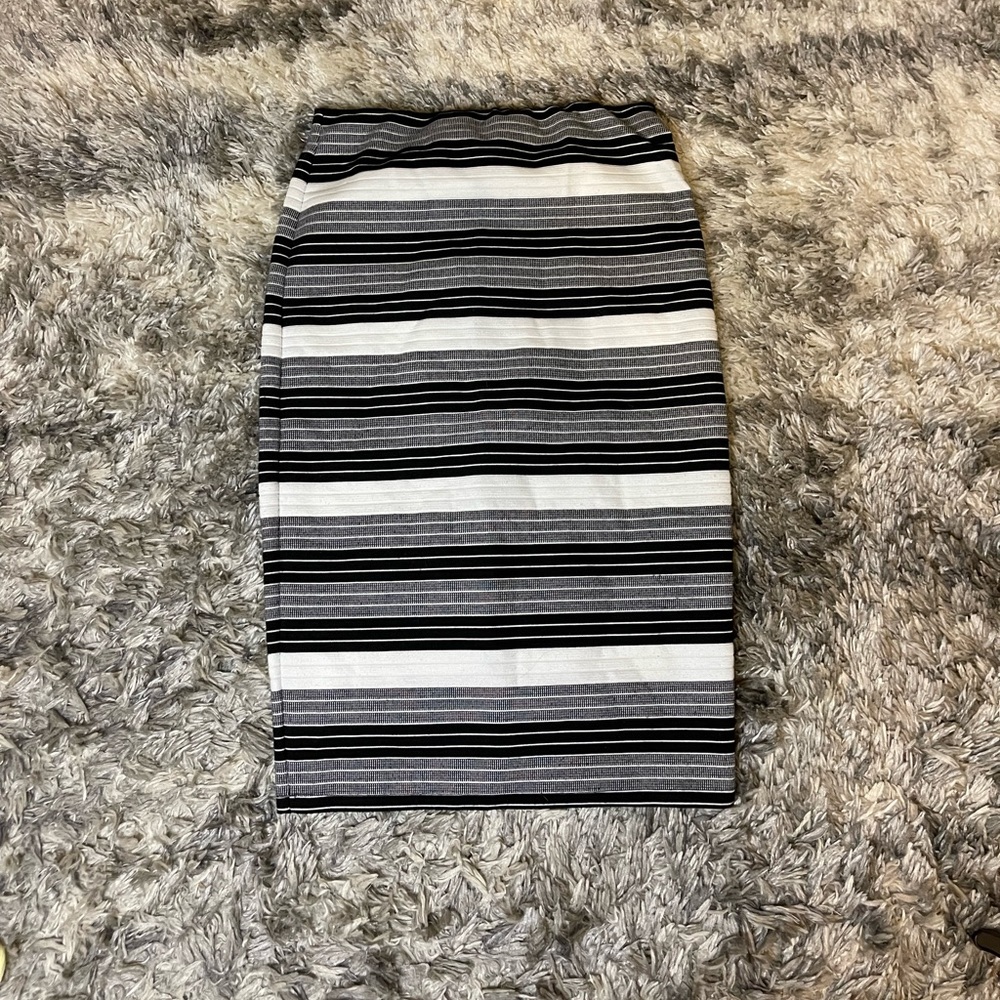 Joe Benbasset pencil skirt